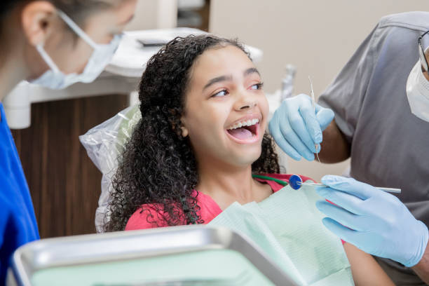 Best Broken or Cracked Tooth Emergency Dentist in Collinsville, CT