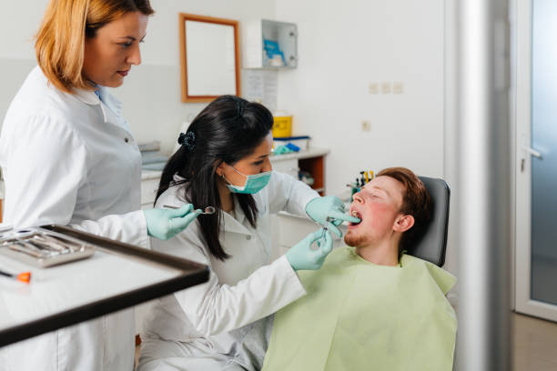 Best Mobile Emergency Dentist in Collinsville, CT